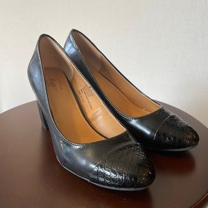 Bass Pacey block heels